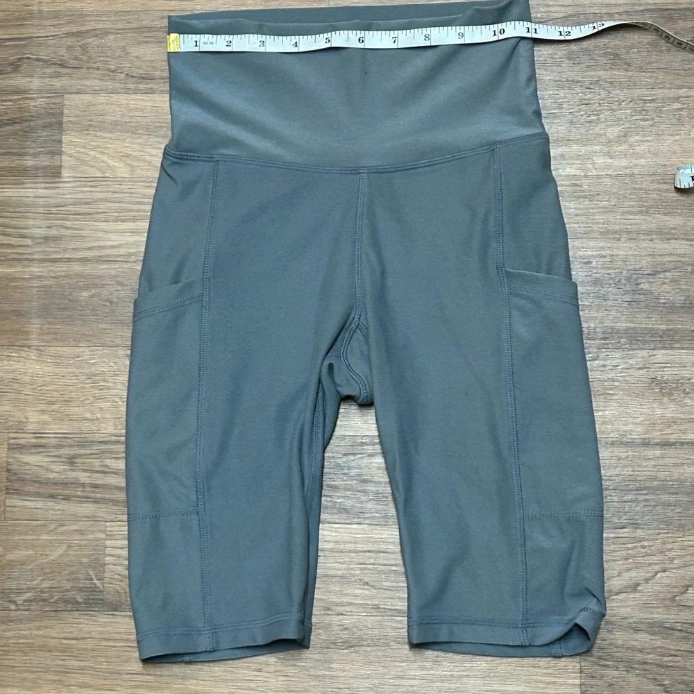 Wolven sustainable women's recycled slate gray biker shorts